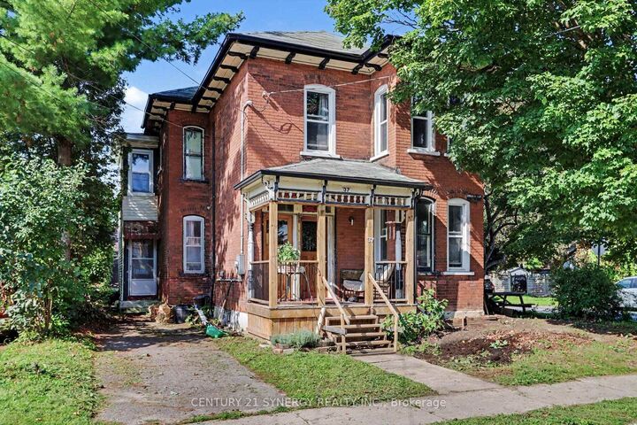 Property Photo: 37 Smiths Falls Avenue ON K7A 3B2