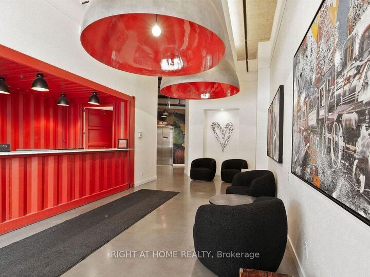 Property Photo:  