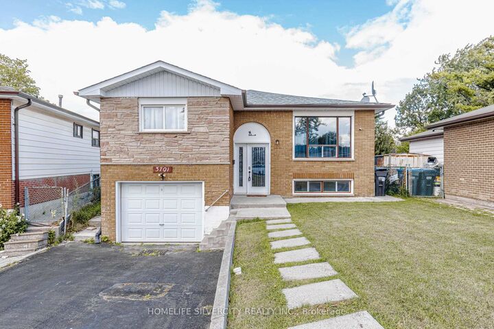 Property Photo: 3701 Keenan Crescent ON L4T 3M1
