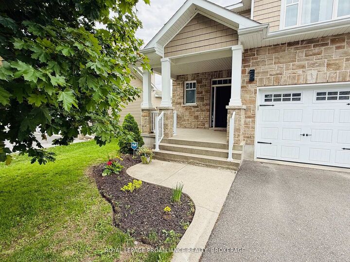 Property Photo: 1425 Evergreen Drive ON K7P 0H5