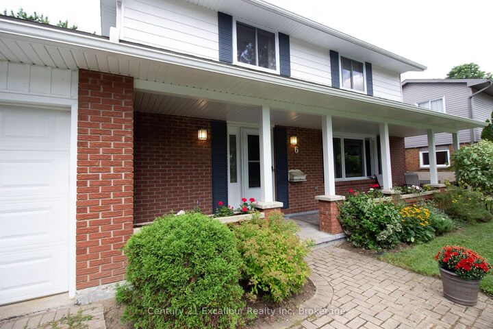 Photo de la propriété: 6 Braeside Road ON N1M 2Y8