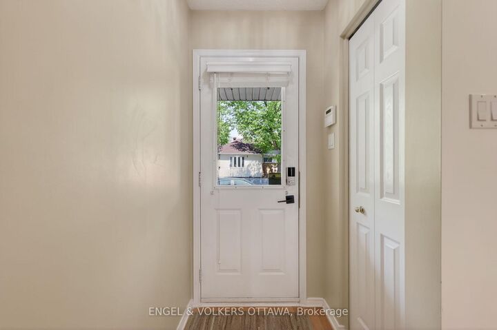 Property Photo: 90B Templeton Street ON K1N 6X3