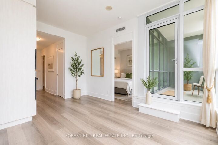 Property Photo: 32 Davenport Road 306 ON M5R 0B5