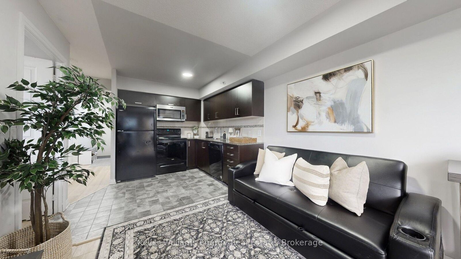 Property Photo:  30 Meadowglen Place 617  ON M1G 0A6 