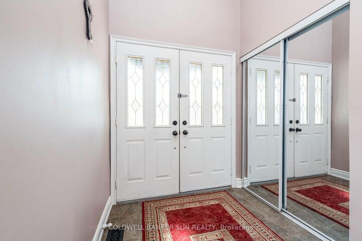Property Photo: 2483 Yarmouth Crescent ON L6L 2M9