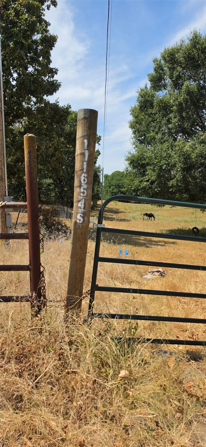 Property Photo:  1116545 S 4593 Road  OK 74955 