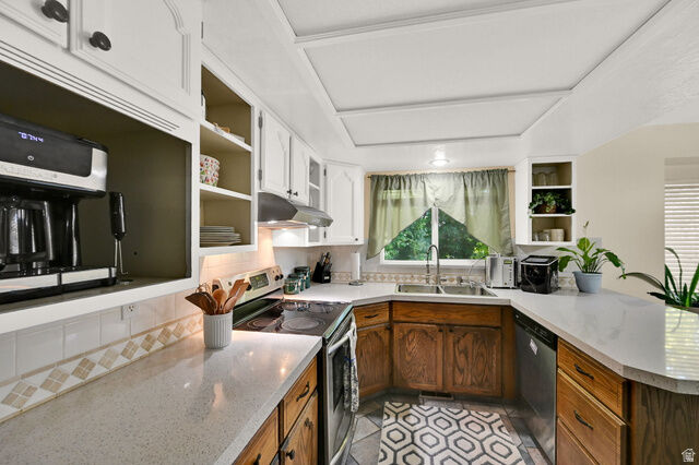 Property Photo:  4896 S 3325 W  UT 84067 