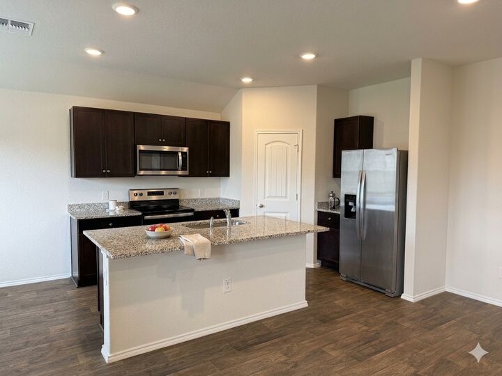 Property Photo:  821 Gerardia Court  TX 78155 