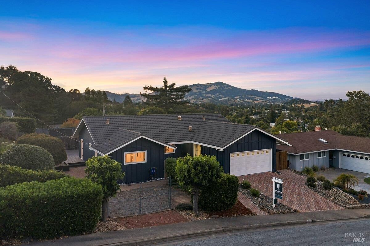 Property Photo: 81 Drakewood Lane CA 94947