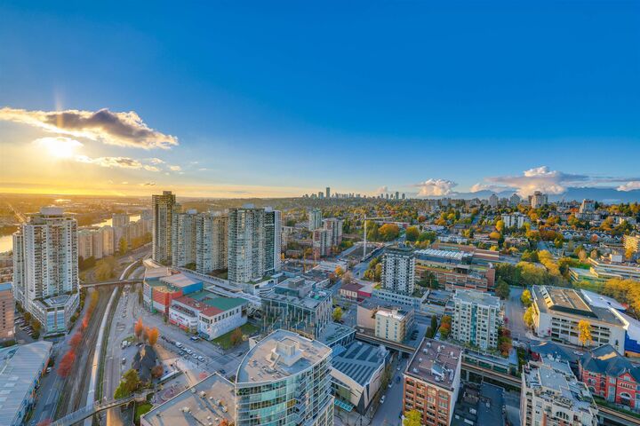 Property Photo:  680 Quayside Drive 3504  BC V3M 0P2 
