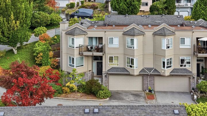 Property Photo: 1215 Lansdowne Drive 411 BC V3E 2P2