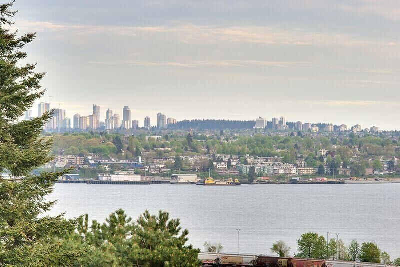 Property Photo:  145 St Georges Avenue 701  BC V7L 3G8 