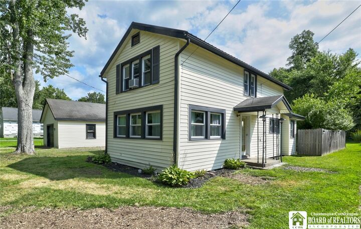 Property Photo:  2754 Denslow Avenue  NY 14701 