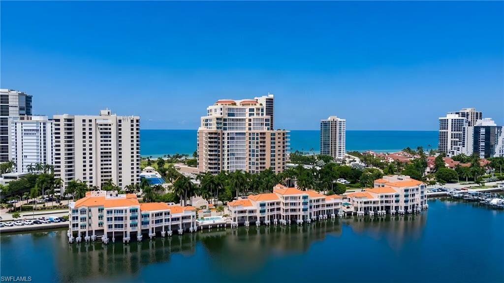 Property Photo:  4530 Gulf Shore Blvd N 2-212  FL 34103 