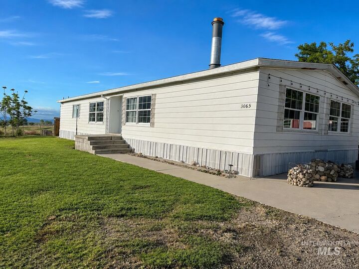 Property Photo: 3065 Center Ave ID 83661