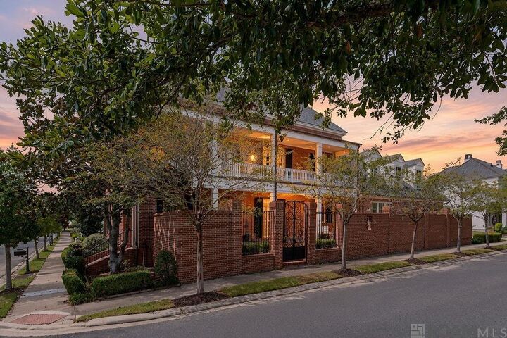 Property Photo:  11447 Center Court Blvd  LA 70810 