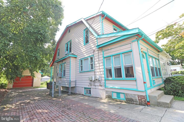 Property Photo: 73 N Ridgeway Avenue PA 19036