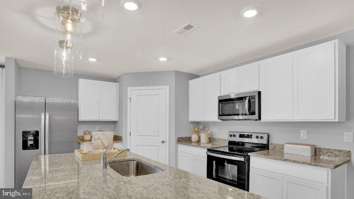 Property Photo:  125 Amber Lane  PA 17404 