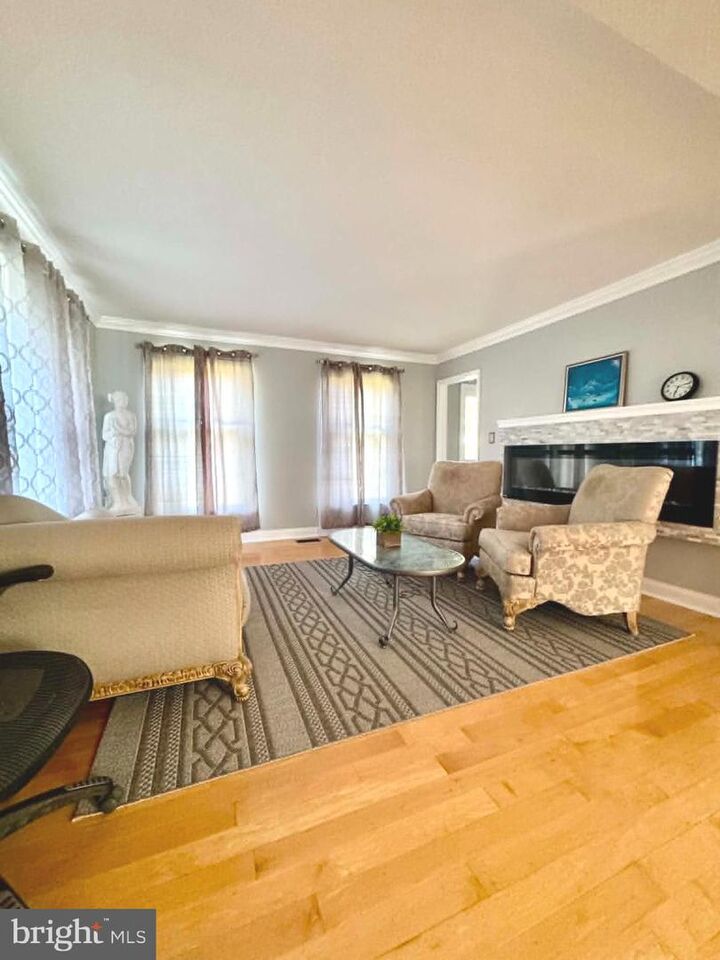 Property Photo: 10931 Park Road VA 22030