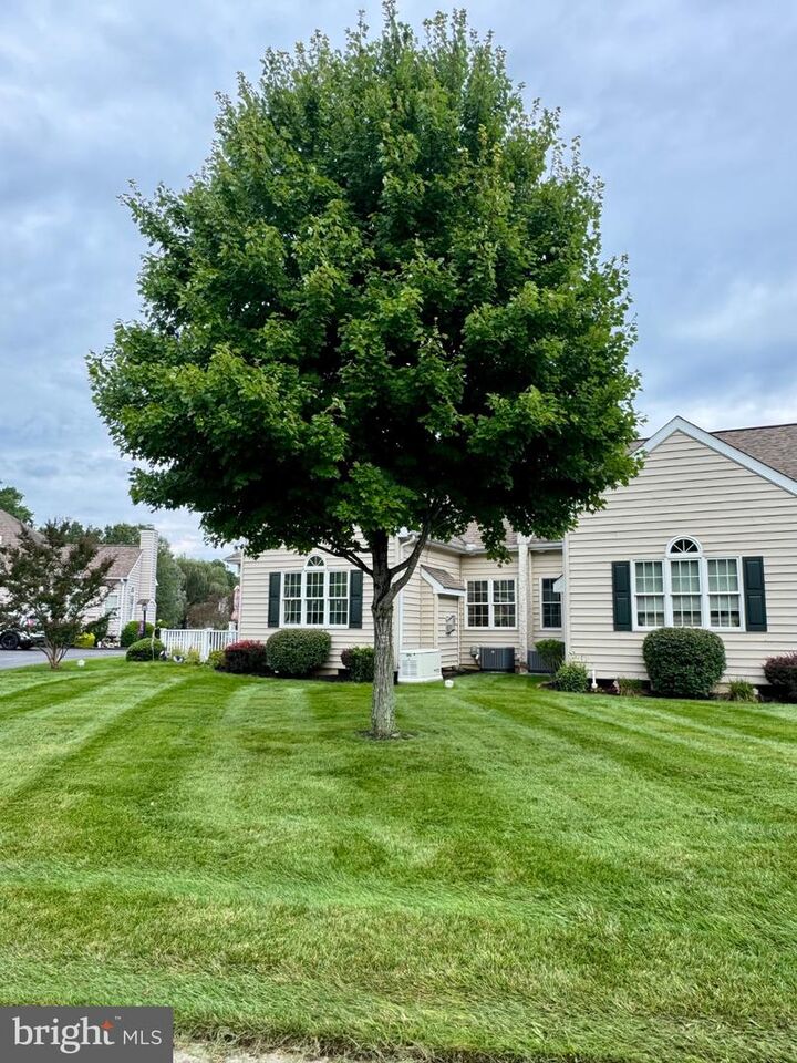 Property Photo: 2102 Half Mile Post N PA 19060