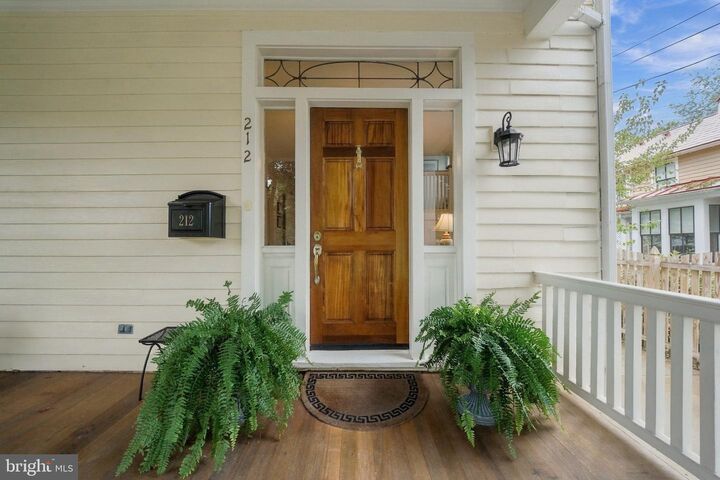 Property Photo:  212 Washington Avenue  MD 21620 