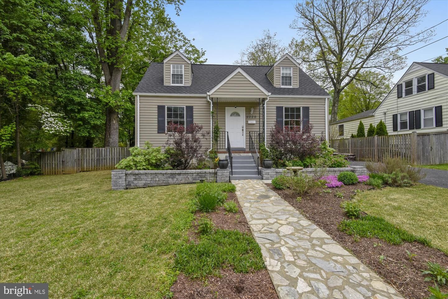 Property Photo: 4029 Woodland Drive VA 22030