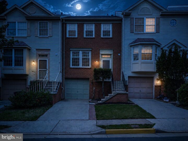 Property Photo: 46809 Ironstone Terrace VA 20164