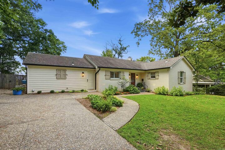 Property Photo: 7 Virginia Lane AR 72207