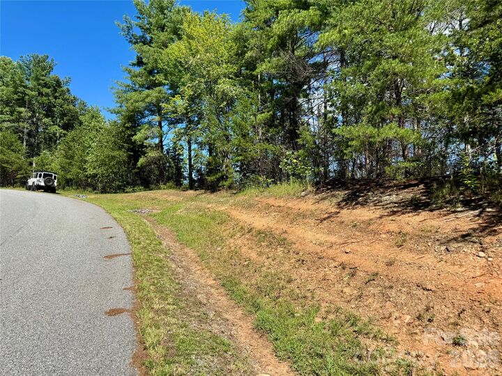 Property Photo:  1.46 Acres, Lot 48 Tomahawk Ridge Drive Lot 48  NC 28645 