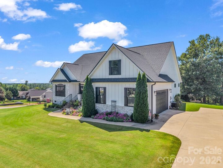 Property Photo:  718 Tinsberry Lane  SC 29349 
