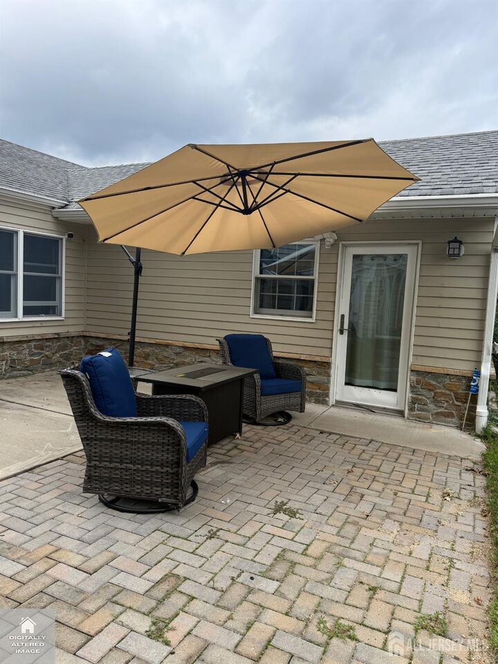 Property Photo:  67 Winthrop Road  NJ 08817 