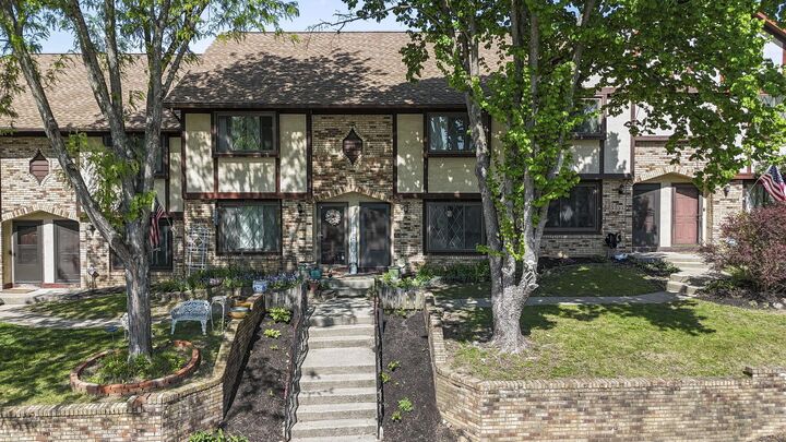 Property Photo:  3032 Blendon Woods Boulevard  OH 43231 