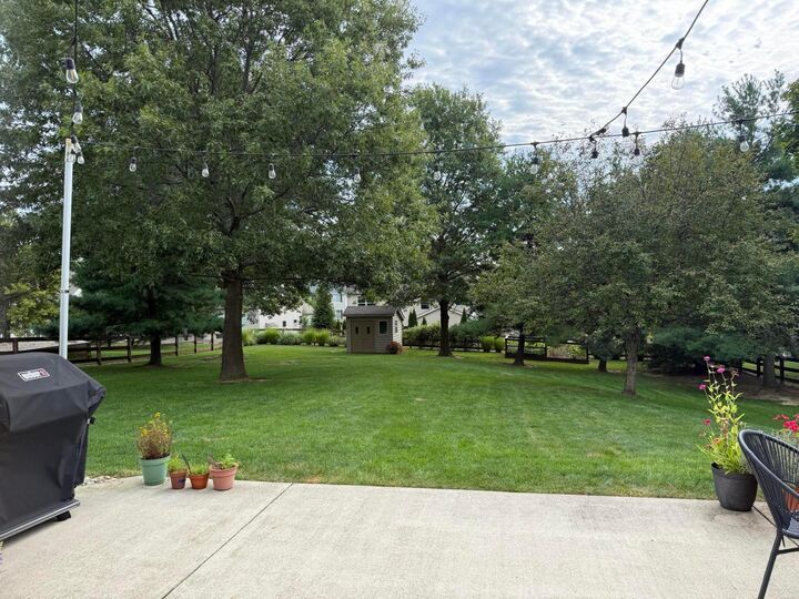 Property Photo: 7233 Redwood Valley Court OH 43035