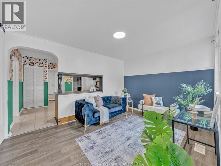 Property Photo:  990 Campbell Avenue  ON N9B 2J2 