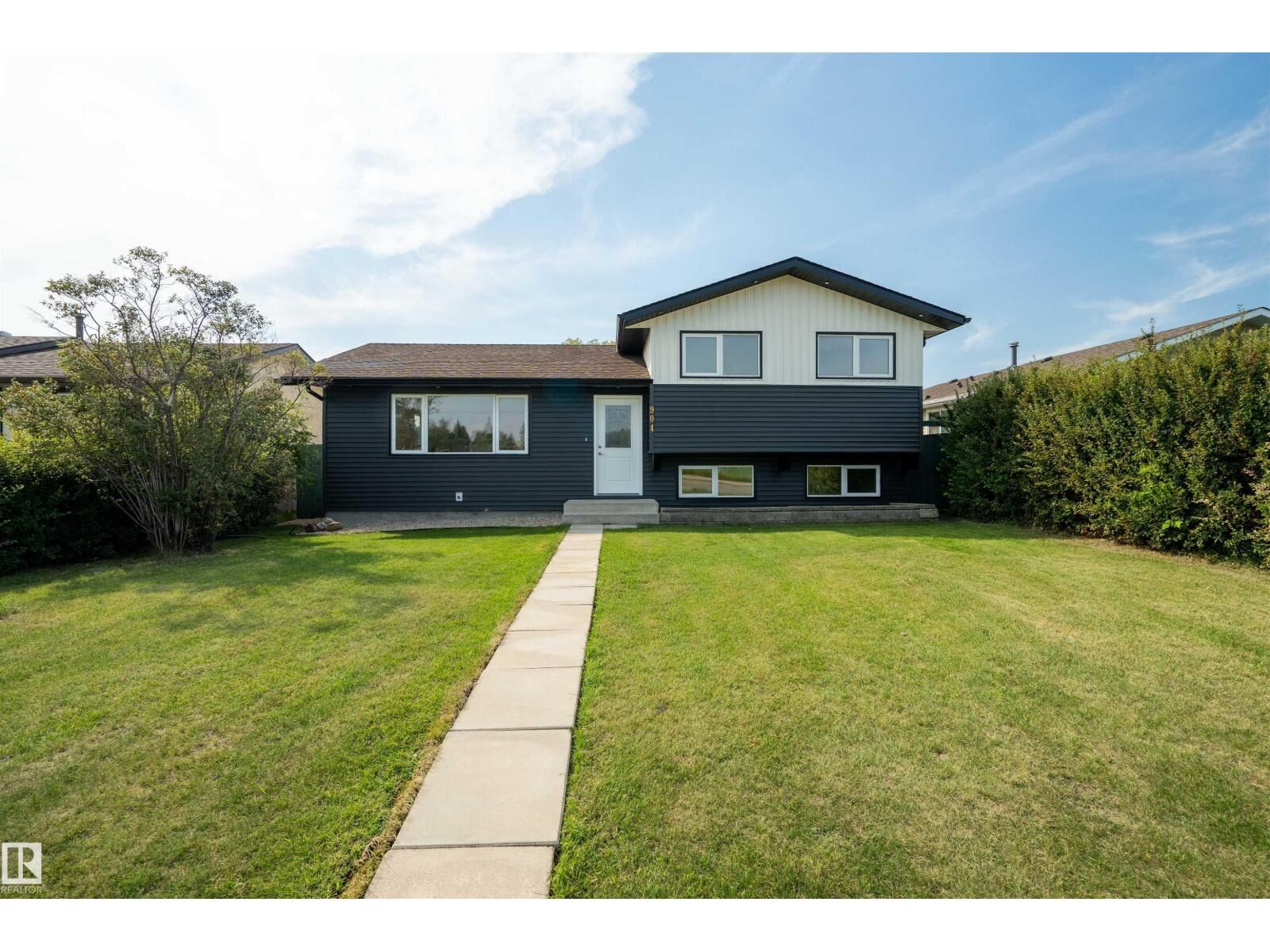 Property Photo: 904 Knottwood S NW AB T6K 3C3