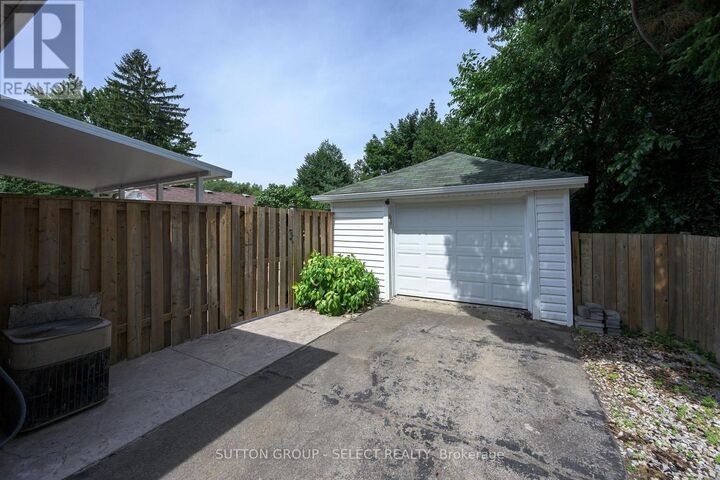 Property Photo:  1852 Avalon Street  ON N5W 3G8 