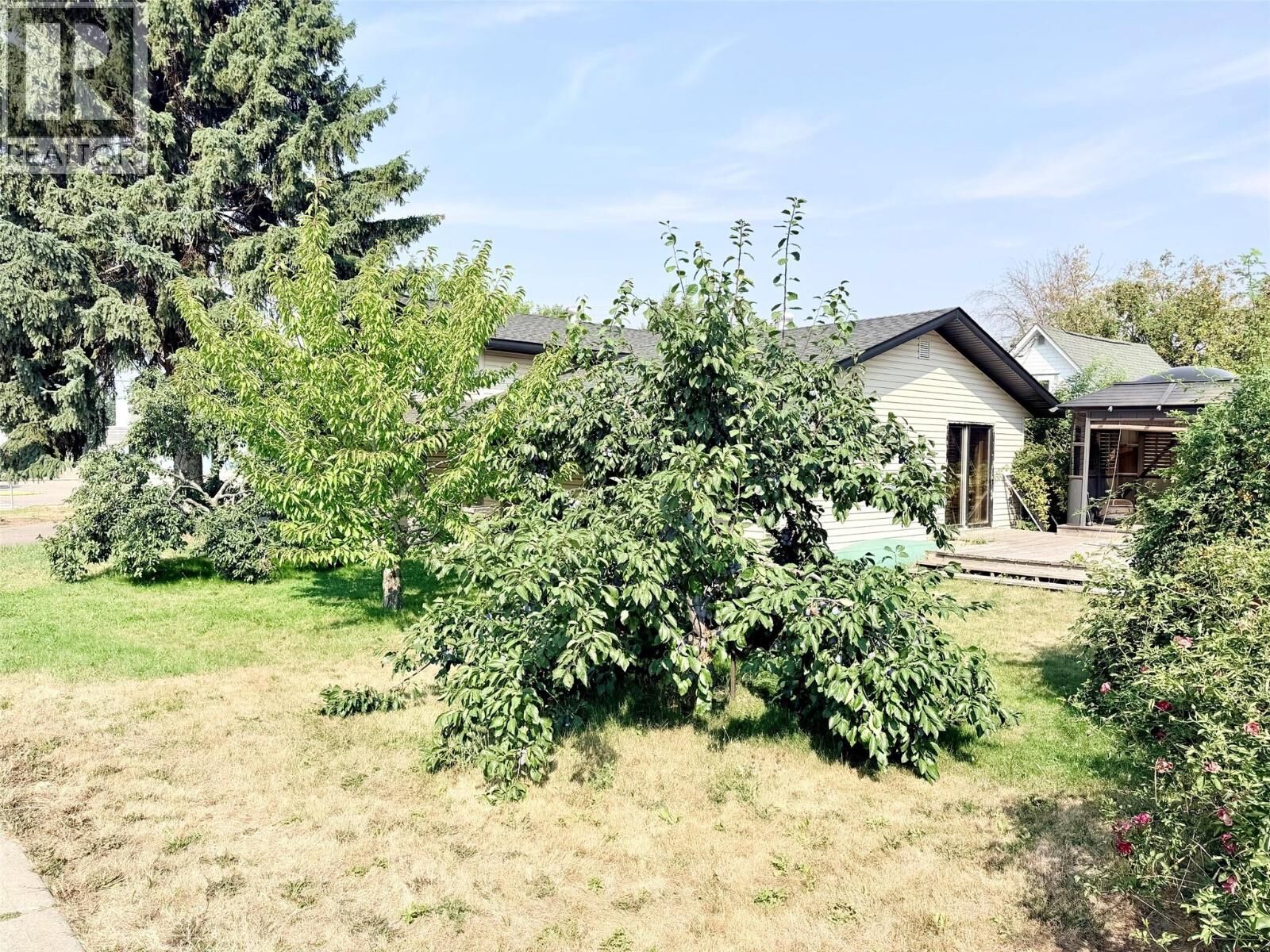 Property Photo:  1804 Elm Street  BC V0B 1G5 