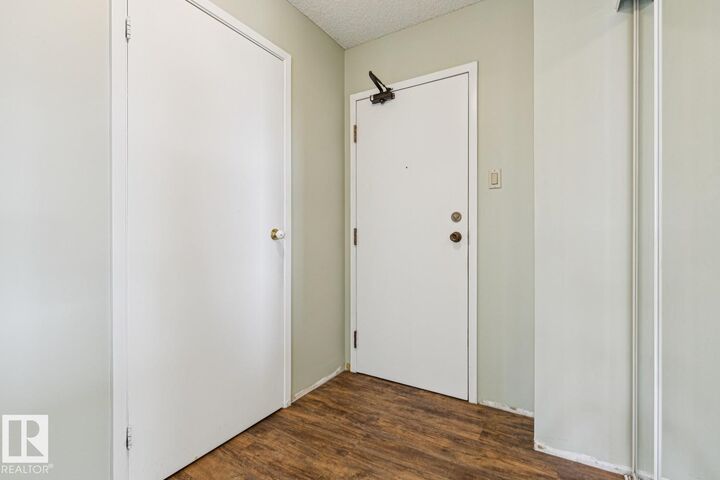 Property Photo: #905 9929 113 St NW AB T5K 2N9
