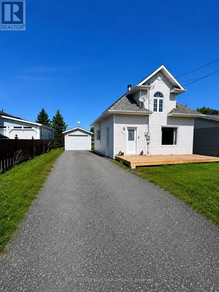 Property Photo:  301 Albert Street  ON P0J 1K0 
