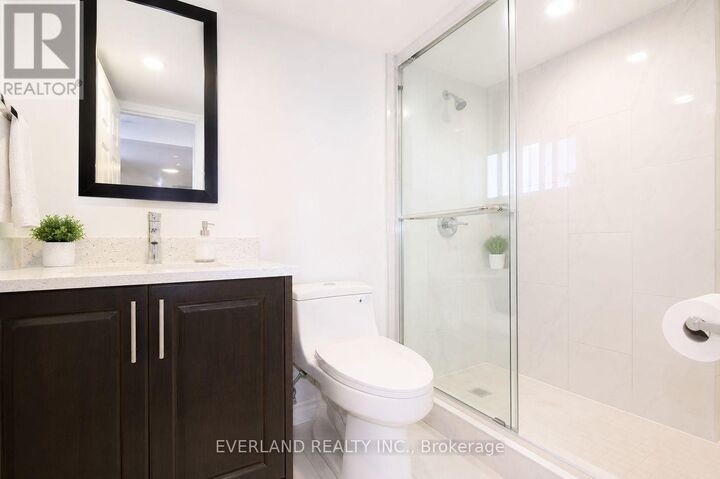 Property Photo:  1751 Bayview Avenue Unit A  ON M4G 3C5 