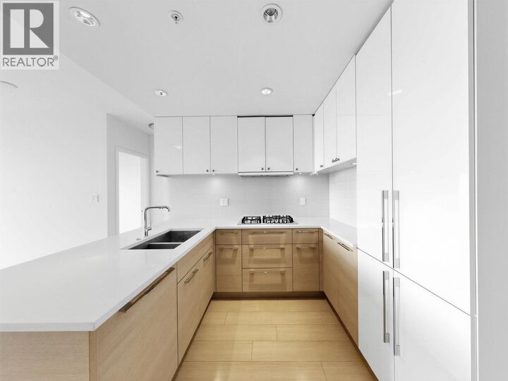 Property Photo:  1188 Pinetree Way 1801  BC V3B 0K9 