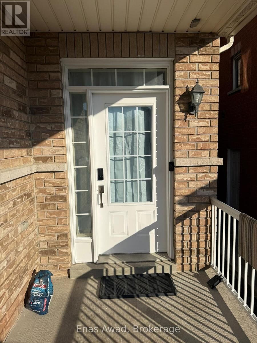 Property Photo:  39 Palm Tree Road  ON L6V 4N5 