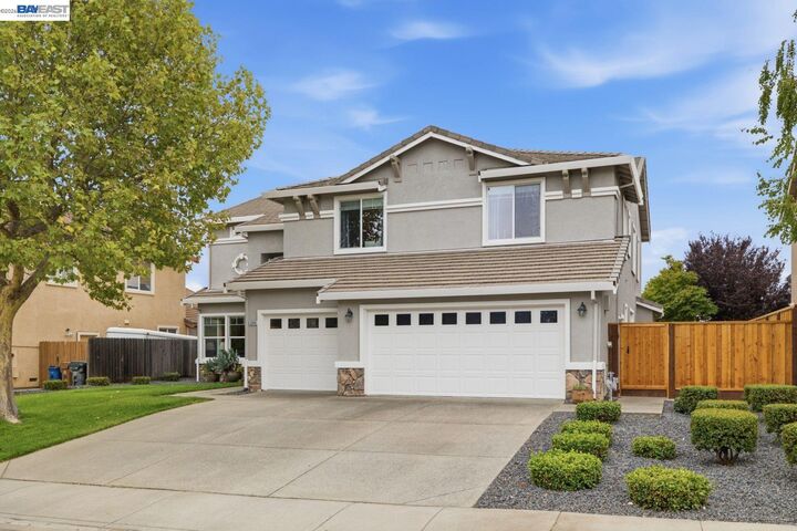 Property Photo:  5444 Southwood Way  CA 94531 