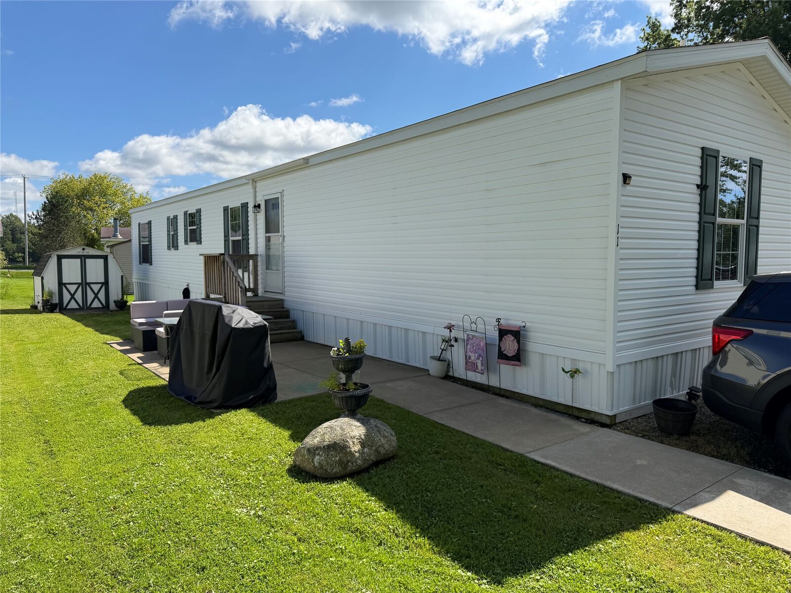 Property Photo: 11 Aspen Drive PA 16426