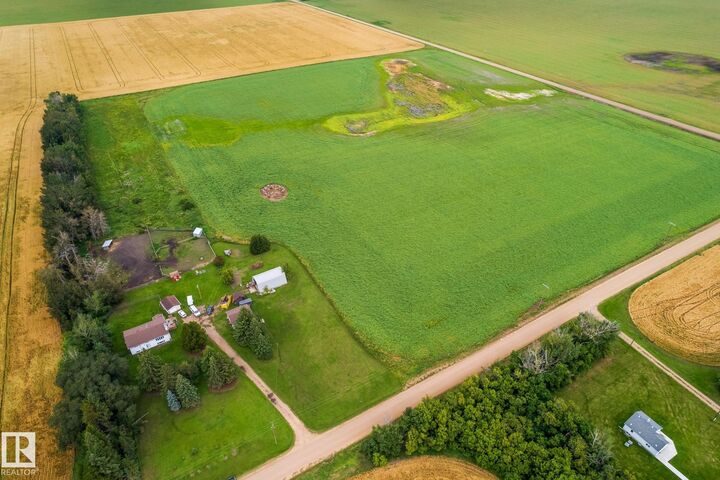 Property Photo:  24208 Twp Road 572  AB T0G 1L2 