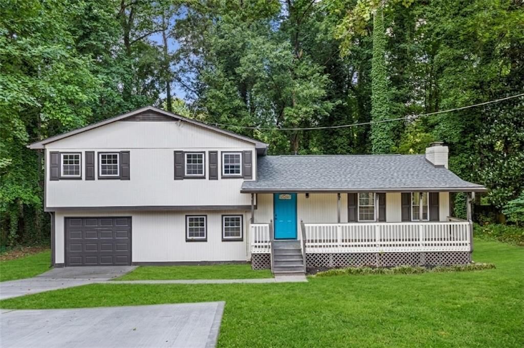 Property Photo: 353 Old Rosser Road GA 30087