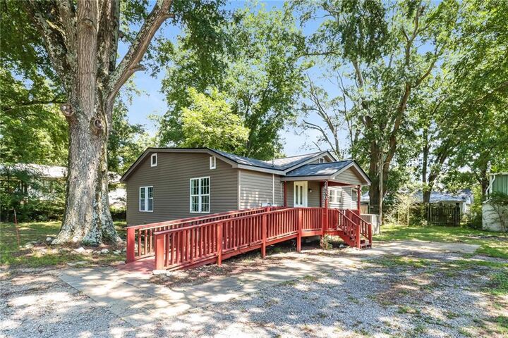 Property Photo:  2430 US-41 N  GA 30701 