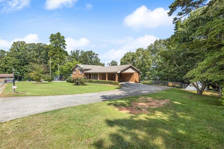 Property Photo:  5082 Ailene Drive  GA 30135 