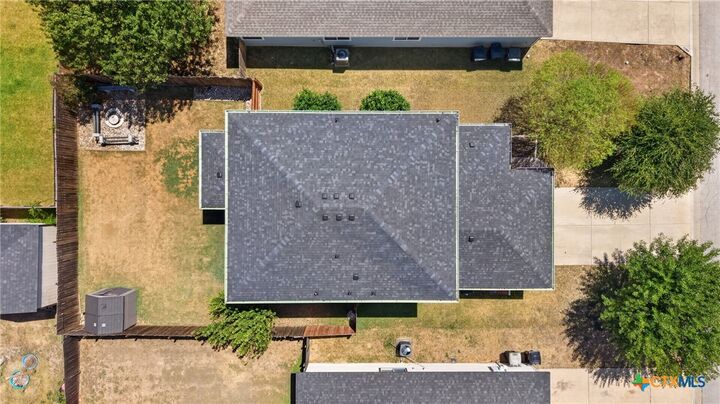 Property Photo: 118 Avrshire Lane TX 76502