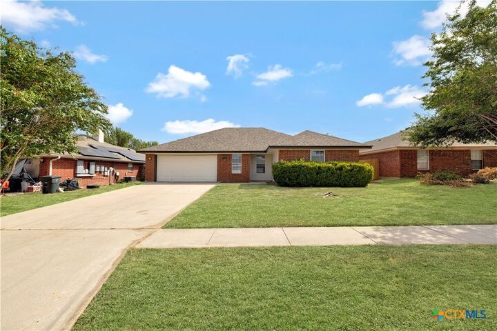 Property Photo:  2108 Sandstone Drive  TX 76549 